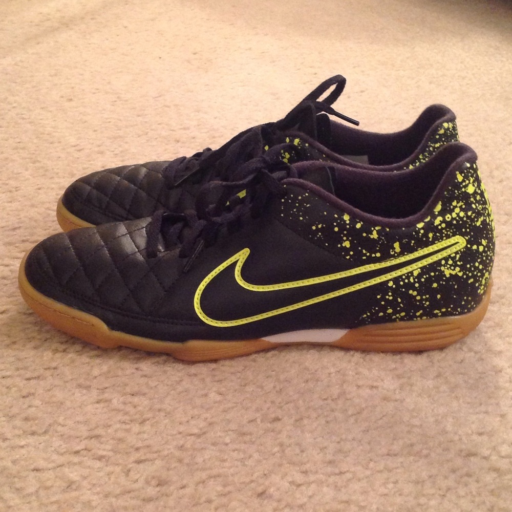 🍃🌹Nike -  Indoor Tiempo 'Futsal' Shoe 🍃